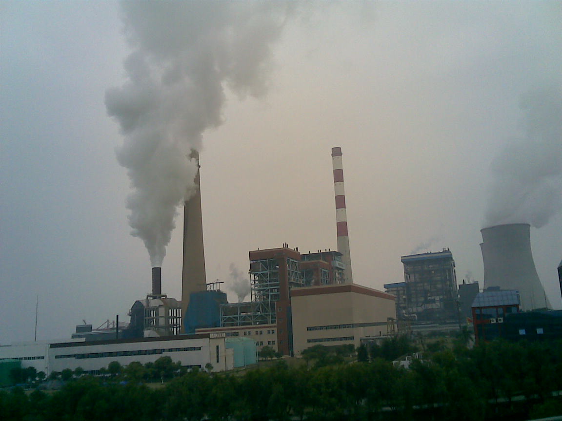 南海发电厂的烟囱,希望不要在广宁出现